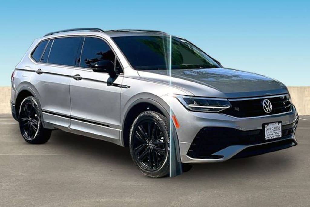 Certified 2022 Volkswagen Tiguan 2.0T SE R-Line Black SUV