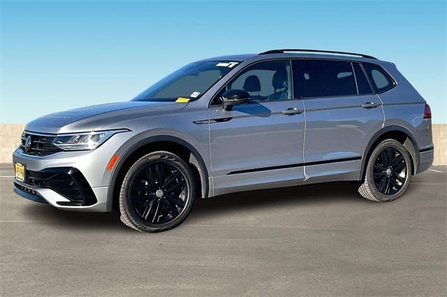 2022 Volkswagen Tiguan SE R-LINE BLACK