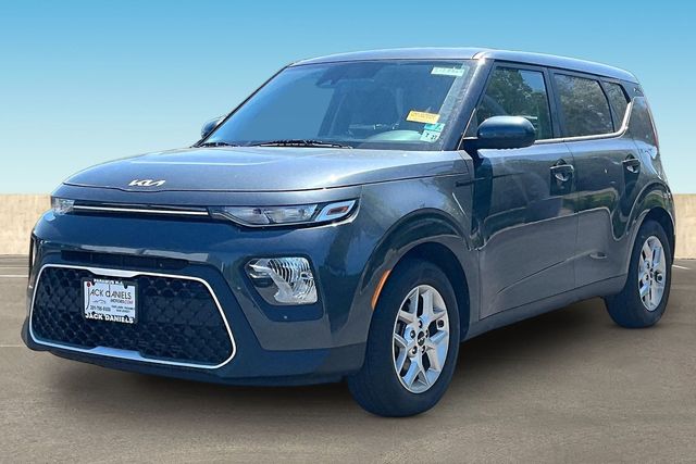 2022 Kia Soul 2.0L LX IVT's photo