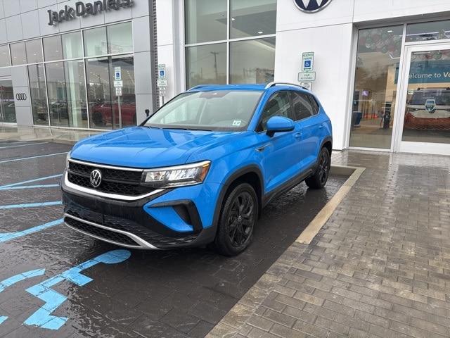 2022 Volkswagen Taos SE's photo