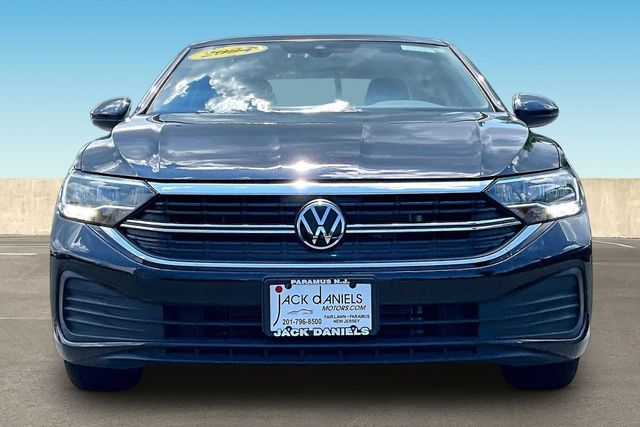 3VW7M7BUXRM094827