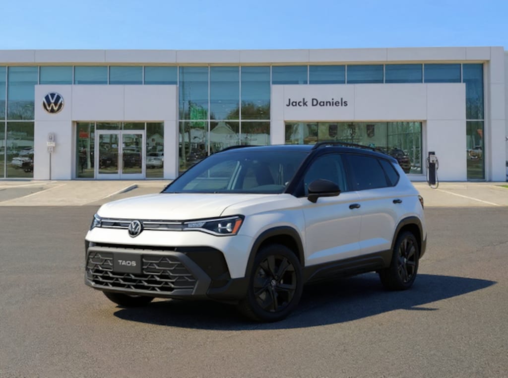New 2025 Volkswagen Taos 1.5T SE Black SUV