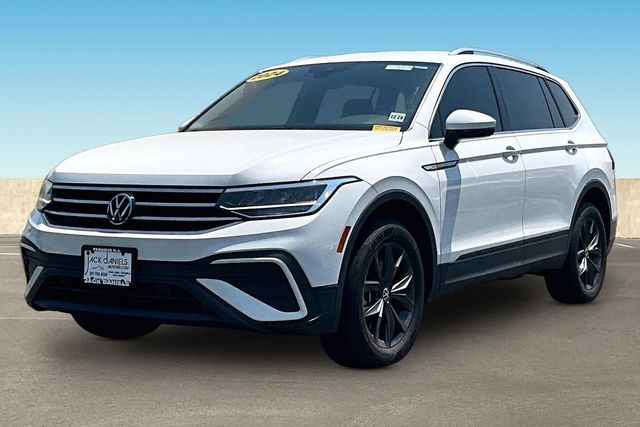 2024 Volkswagen Tiguan 2.0T SE 4Motion's photo
