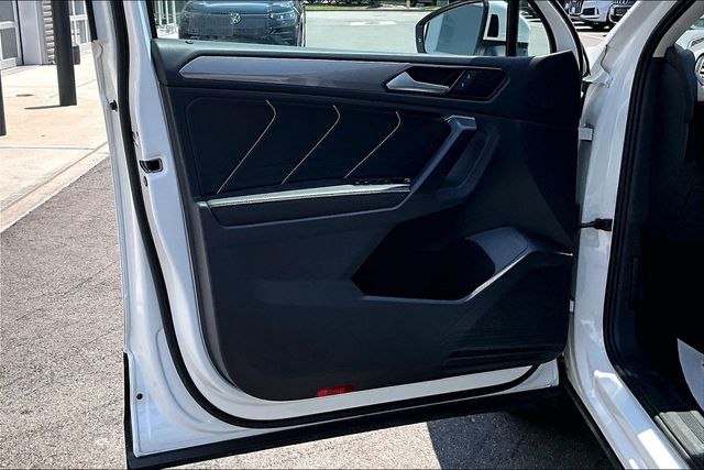 2023 Volkswagen Tiguan SE - Photo 25
