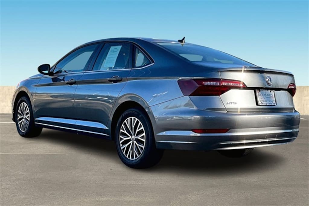 Used 2021 Volkswagen Jetta 1.4T SE Sedan