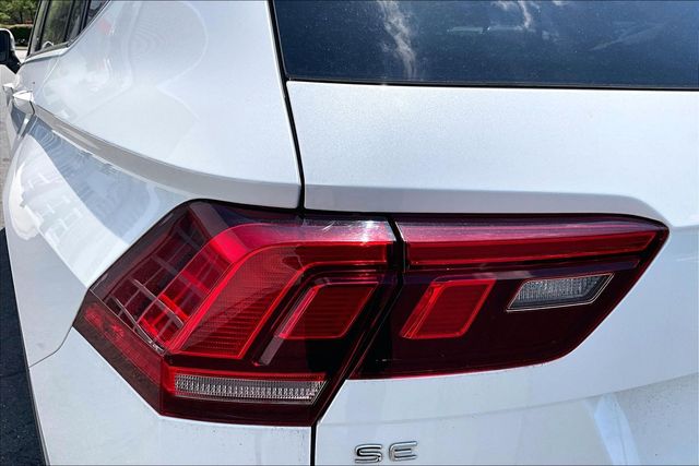 2023 Volkswagen Tiguan SE - Photo 28