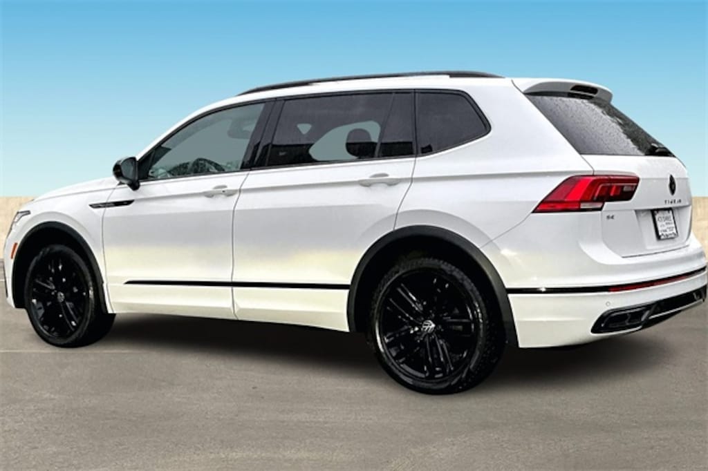 Used 2022 Volkswagen Tiguan 2.0T SE R-Line Black SUV