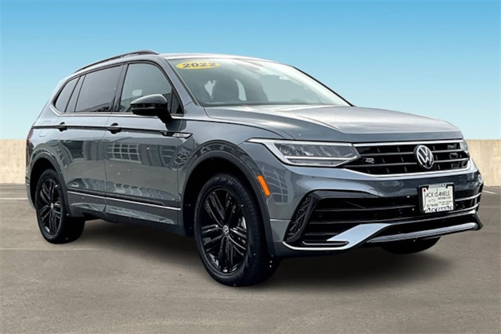 Used 2022 Volkswagen Tiguan 2.0T SE R-Line Black SUV