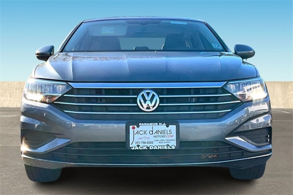 Used 2021 Volkswagen Jetta 1.4T SE Sedan