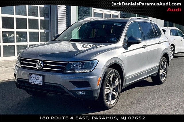 2020 Volkswagen Tiguan SEL's photo
