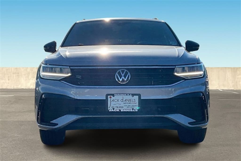 Used 2022 Volkswagen Tiguan 2.0T SE R-Line Black SUV