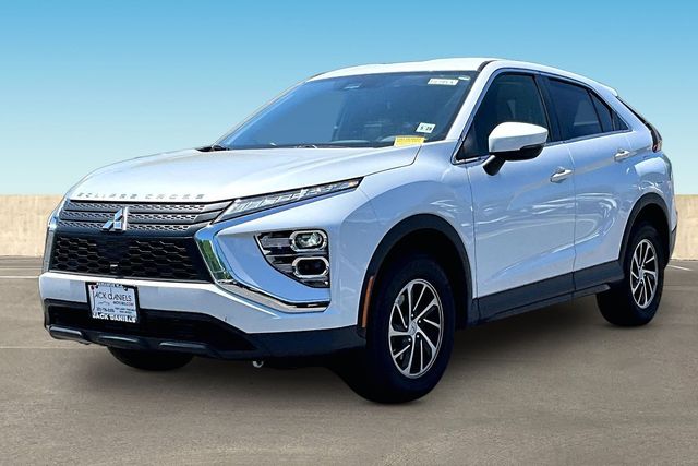 2023 Mitsubishi Eclipse Cross ES S-AWC's photo