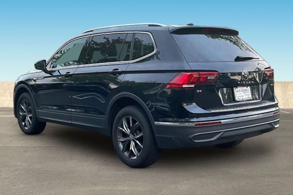 Certified 2022 Volkswagen Tiguan 2.0T SE SUV
