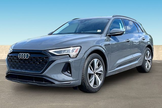 2024 Audi Q8 e-tron 55 114 kWh Premium quattro's photo