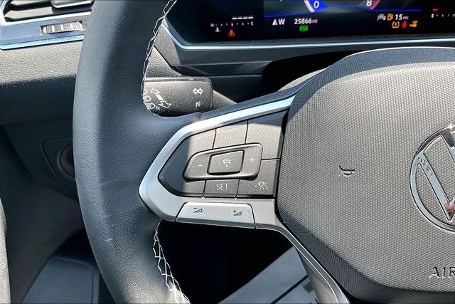 2023 Volkswagen Tiguan SE - Photo 13