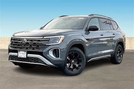 2024 Volkswagen Atlas 2.0T Peak Edition SEL SUV