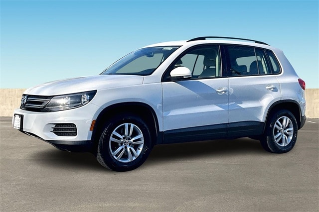2017 Volkswagen Tiguan Limited Base