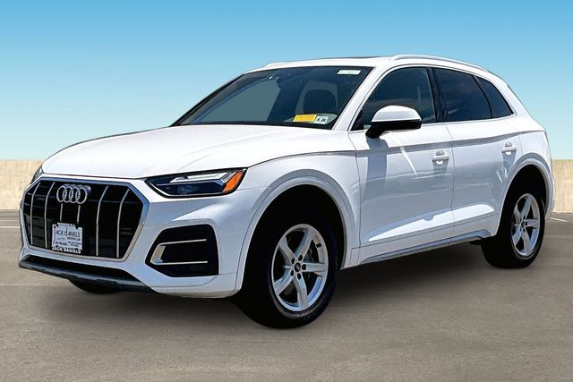 2023 Audi Q5 40 Premium's photo
