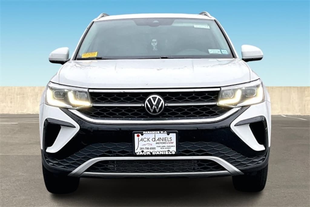 Used 2024 Volkswagen Taos 1.5T SEL SUV