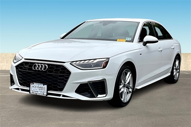 2022 Audi A4 Premium Plus