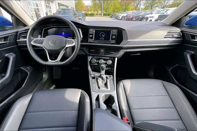2023 Volkswagen Jetta SE - Photo 7