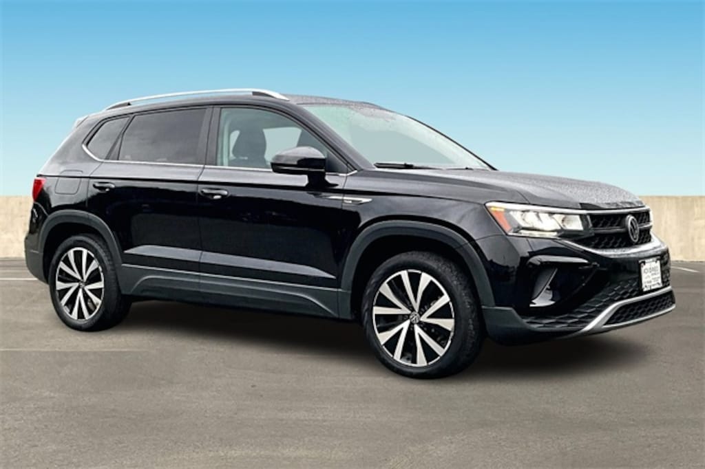 Used 2022 Volkswagen Taos 1.5T SE 4MOTION SUV