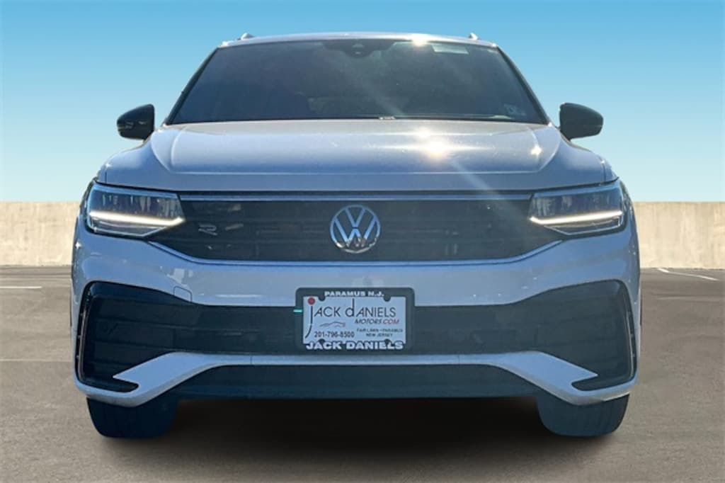 Used 2022 Volkswagen Tiguan 2.0T SE R-Line Black SUV