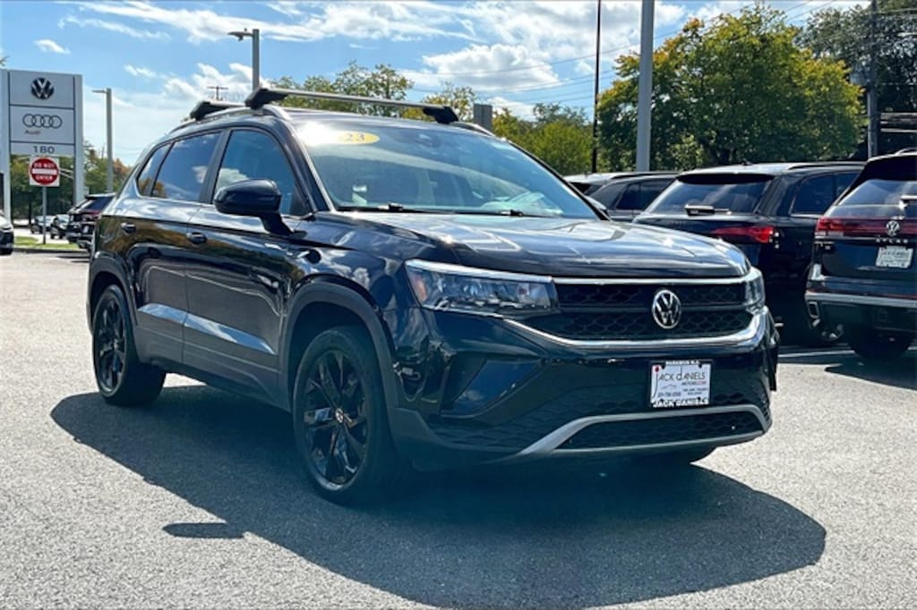 Used 2022 Volkswagen Taos 1.5T SE 4MOTION SUV