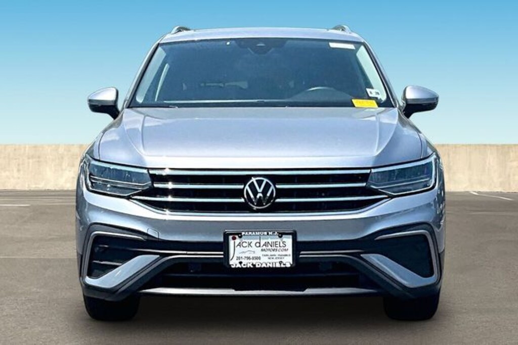 Certified 2023 Volkswagen Tiguan 2.0T SE SUV