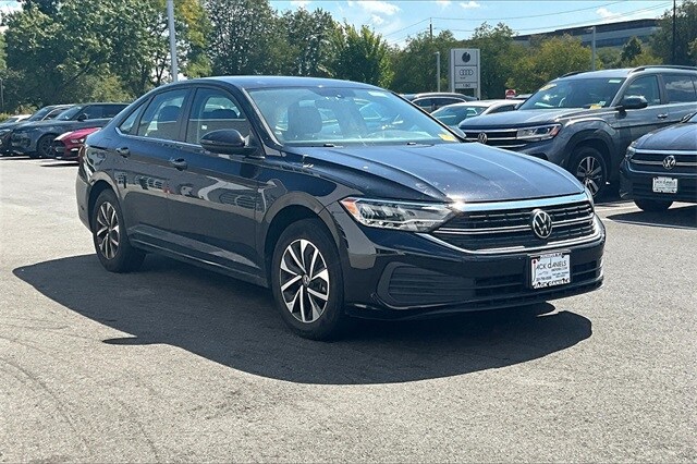 3VW5M7BU1PM012360
