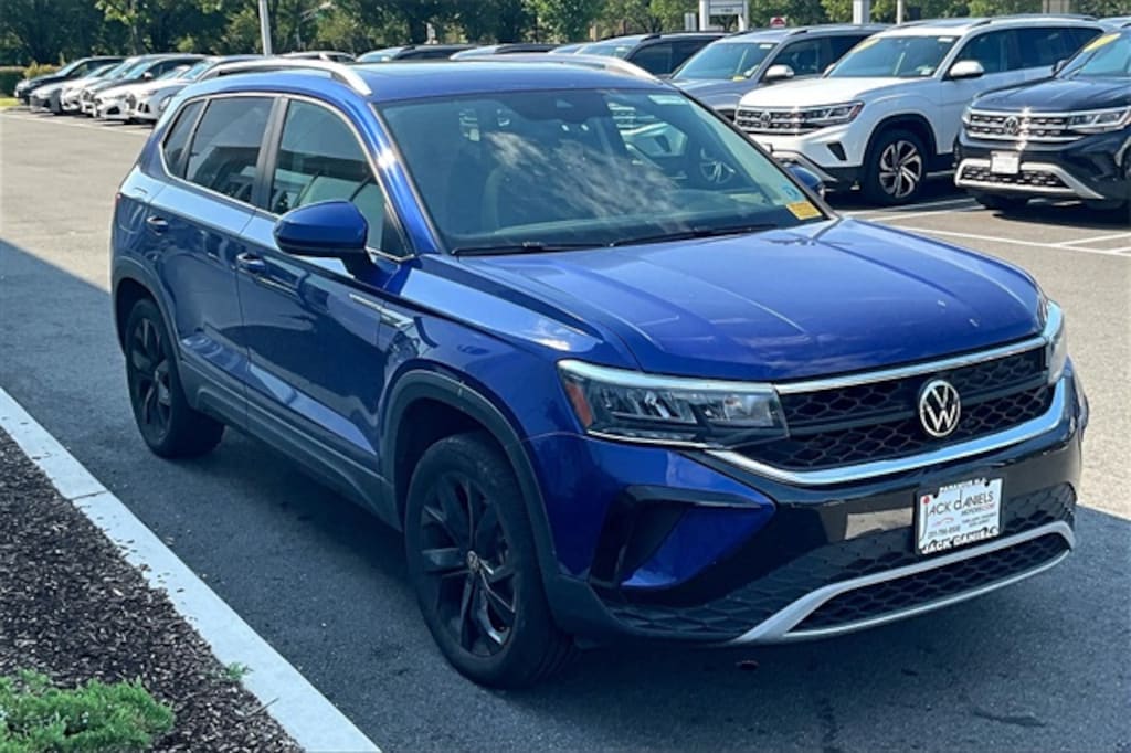 Used 2023 Volkswagen Taos 1.5T SE SUV