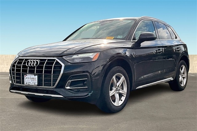2023 Audi Q5 Premium's photo
