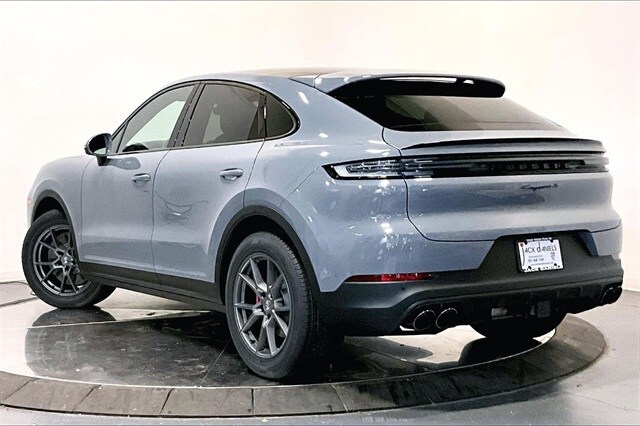 2026 Porsche Cayenne Coupe S photo 3