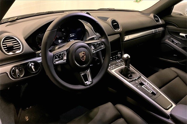 2025 Porsche Boxster photo 4