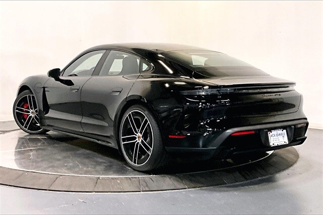 2026 Porsche Taycan GTS photo 3
