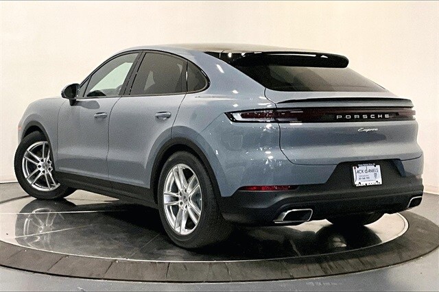 2026 Porsche Cayenne Coupe photo 3