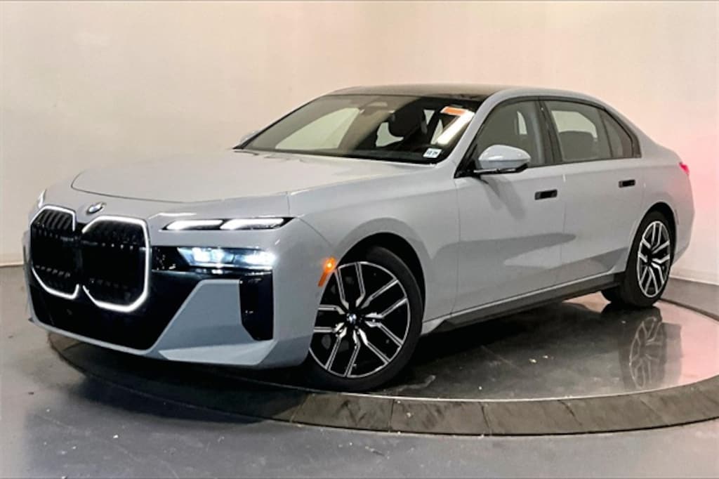 Used 2025 BMW 7 Series 740i xDrive Sedan