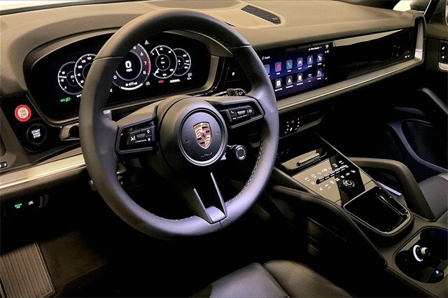 2026 Porsche Cayenne photo 3
