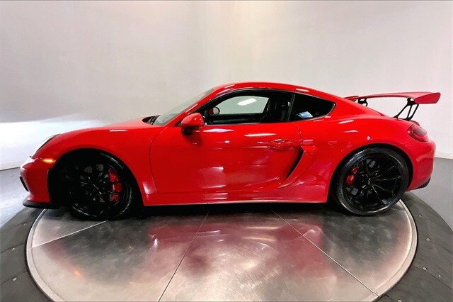 2016 Porsche Cayman GT4 photo 2