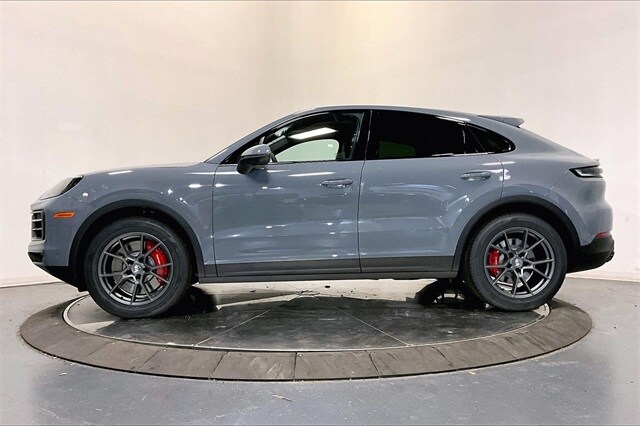 2026 Porsche Cayenne Coupe S photo 2