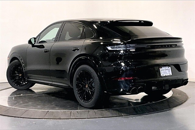 2026 Porsche Cayenne Coupe GTS photo 3