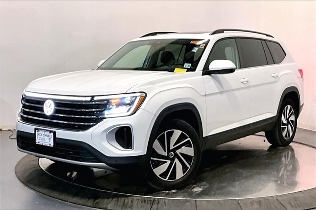 2025 Volkswagen Atlas SE w/Tech