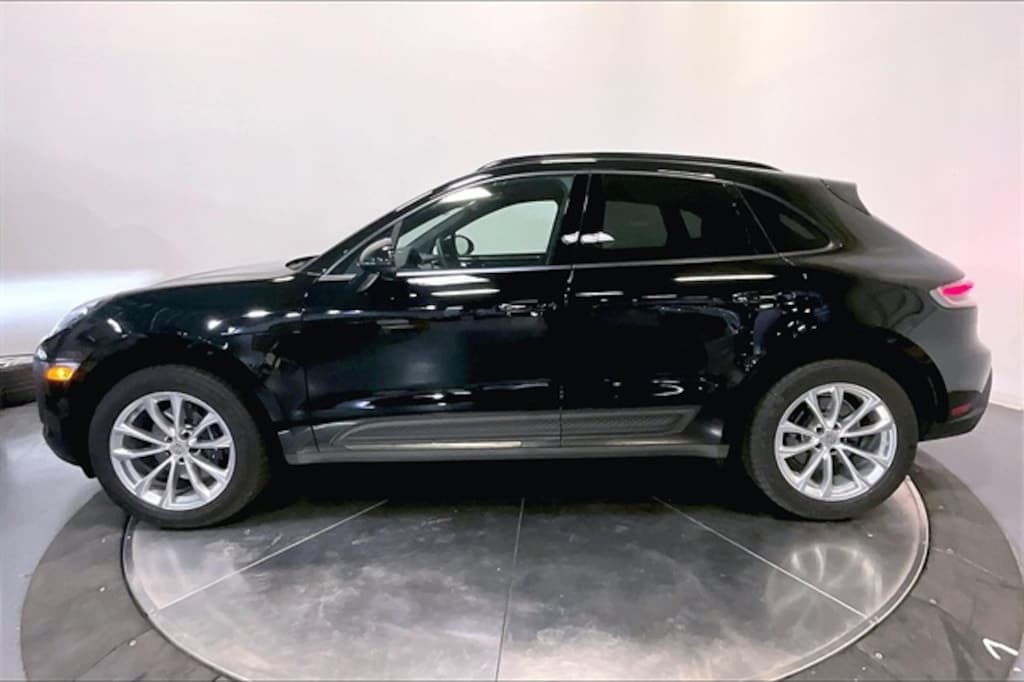 Certified 2025 Porsche Macan SUV