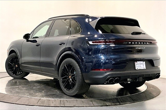 2026 Porsche Cayenne S photo 2