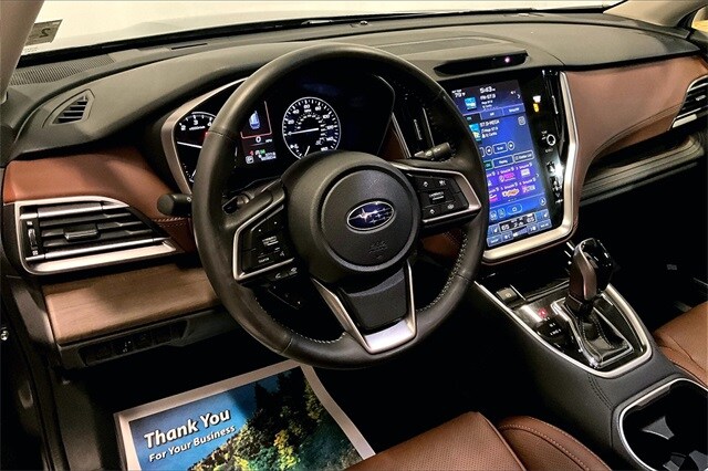 2021 Subaru Outback Touring photo 4