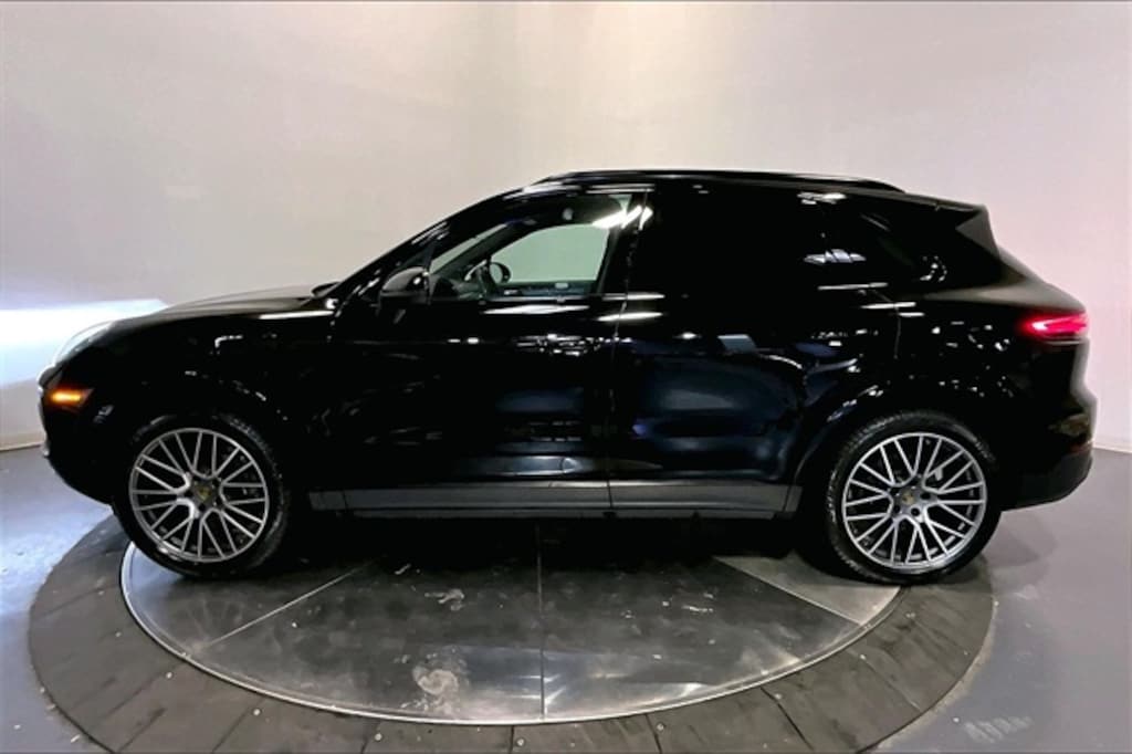 Certified 2023 Porsche Cayenne Platinum Edition SUV