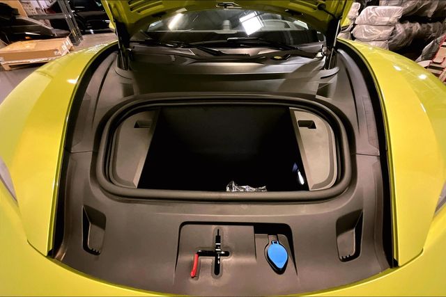 2025 Porsche Taycan S - Photo 12