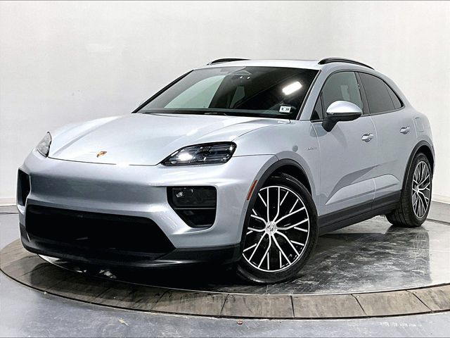 2025 Porsche Macan Macan 4S Electric's photo