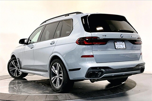 2025 Bmw X7 M60i photo 2