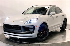 2025 Porsche Macan SUV